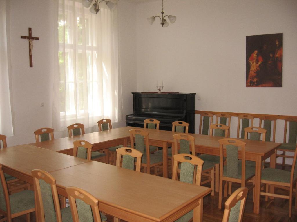 فندق Gödöllőفي  Mater Salvatoris House المظهر الخارجي الصورة